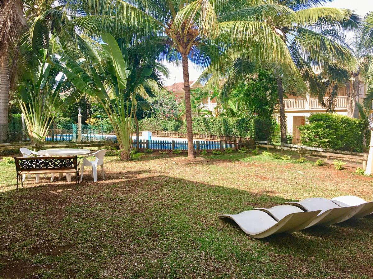 Beachfront Villa In A Beautiful And Secured Complex Flic-en-Flacq Exteriör bild