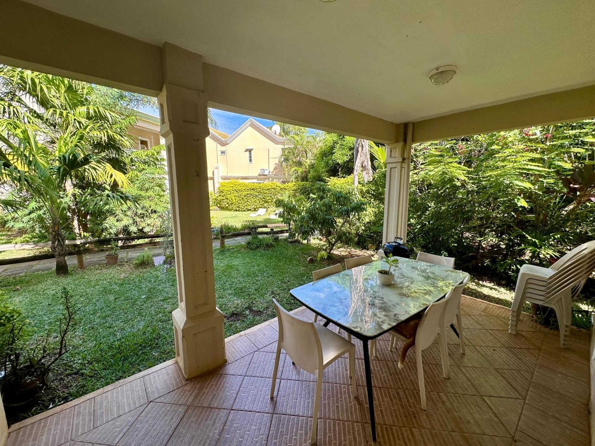 Beachfront Villa In A Beautiful And Secured Complex Flic-en-Flacq Exteriör bild
